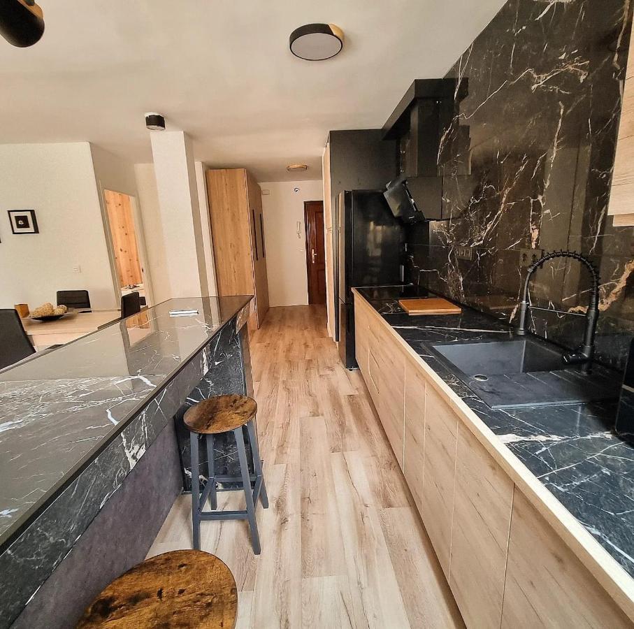 Vivienda Plaza Mayor ليون المظهر الخارجي الصورة