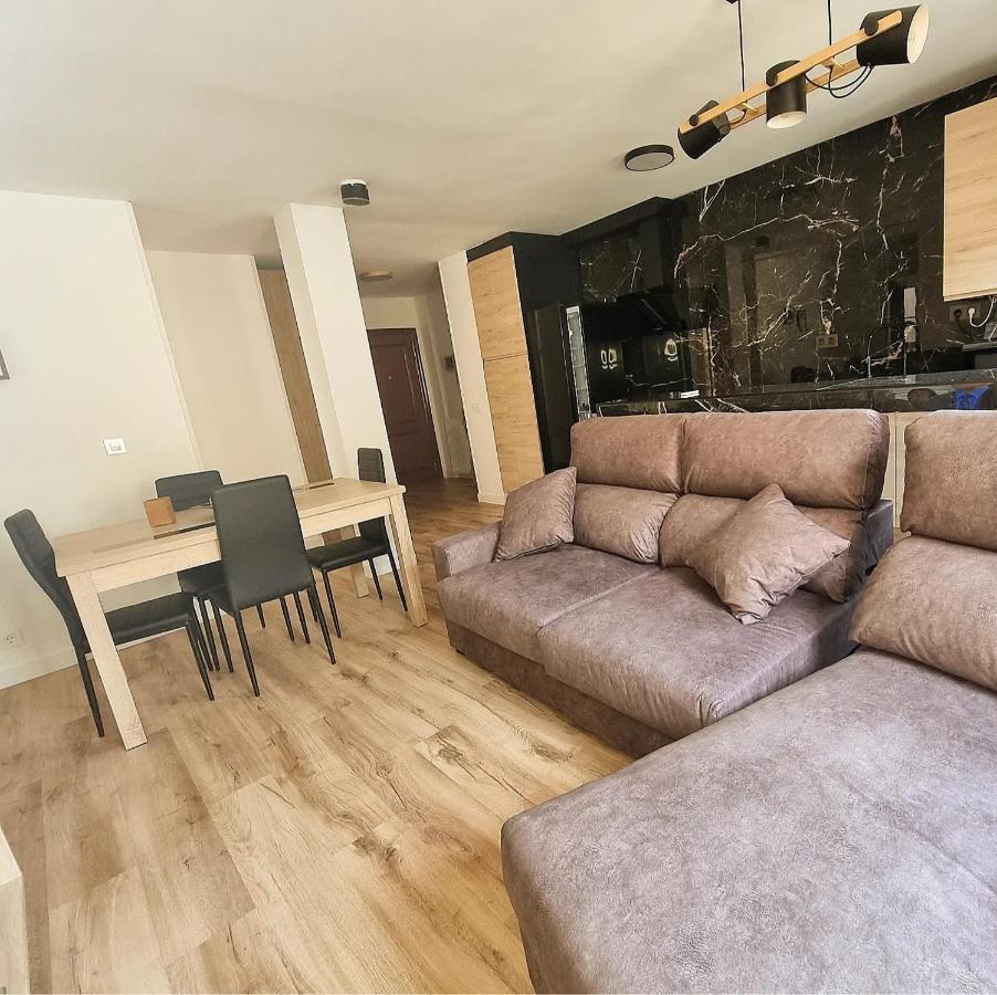 Vivienda Plaza Mayor ليون المظهر الخارجي الصورة